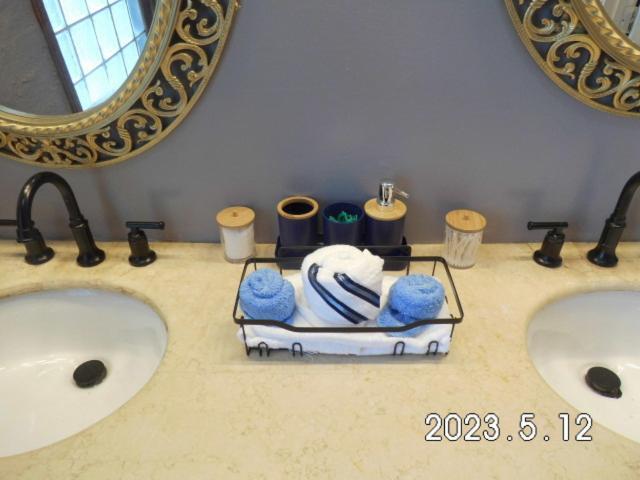 Urban Oasis Villa เซนต์ลูอิส ภายนอก รูปภาพ